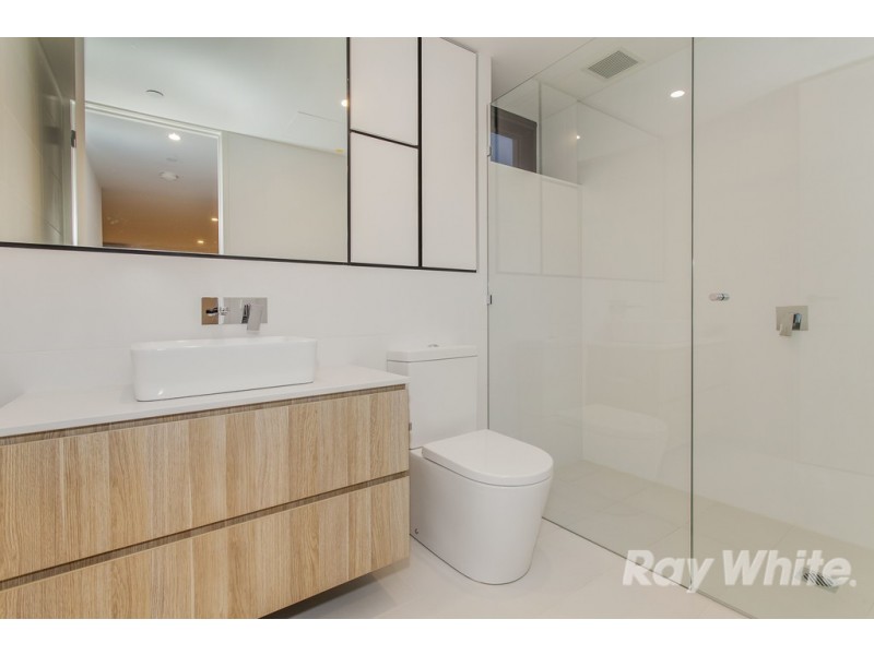 205/2-4 Elland Avenue, Box Hill VIC 3128