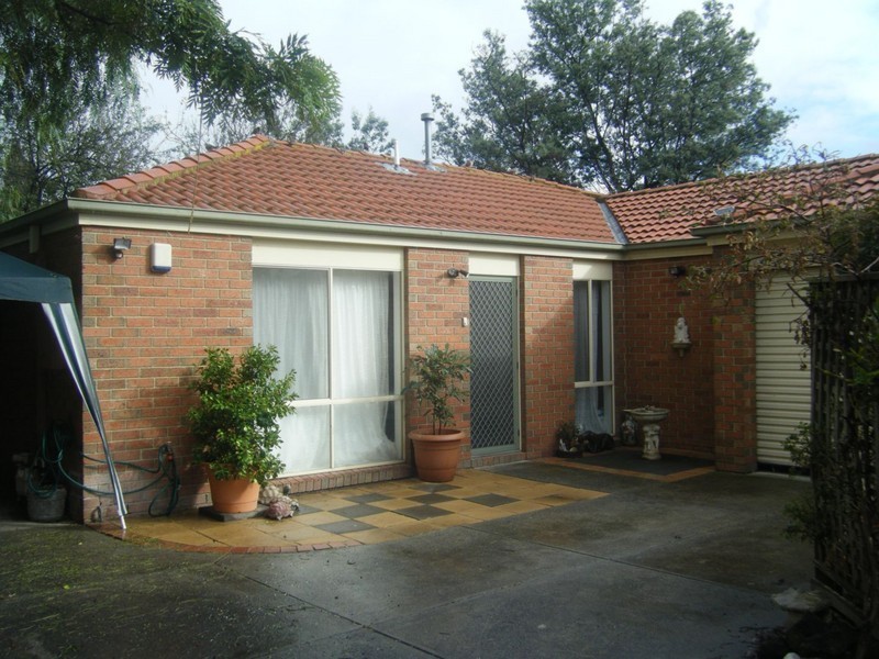 6A Birdwood St, Box Hill South VIC 3128