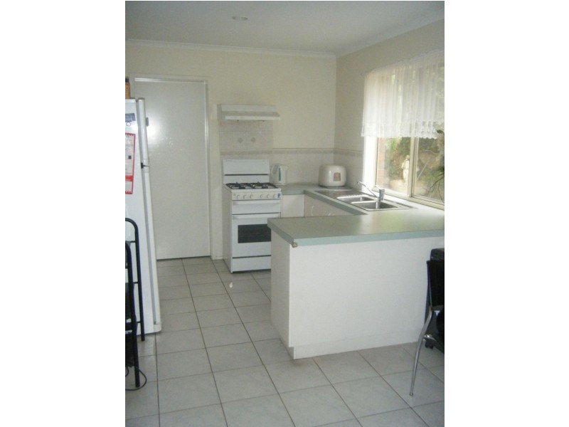 6A Birdwood St, Box Hill South VIC 3128