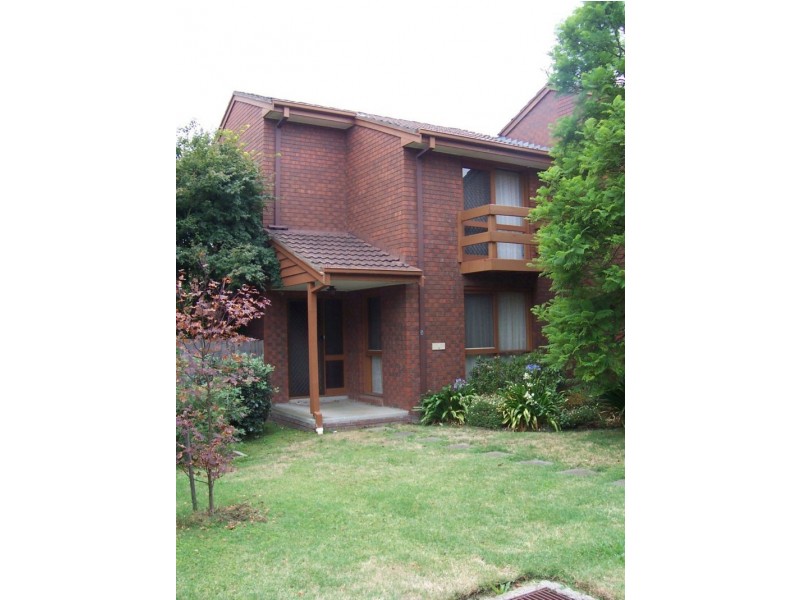 4/12 Shipley St, Box Hill VIC 3128