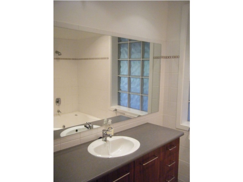 38 Samuel St, Blackburn South VIC 3130