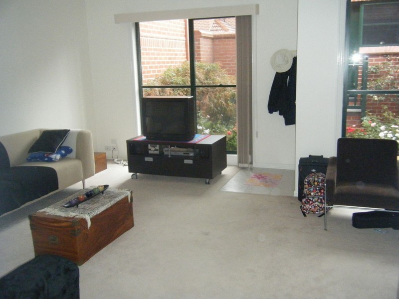 8/2a Bellevue Avenue, Doncaster East VIC 3109