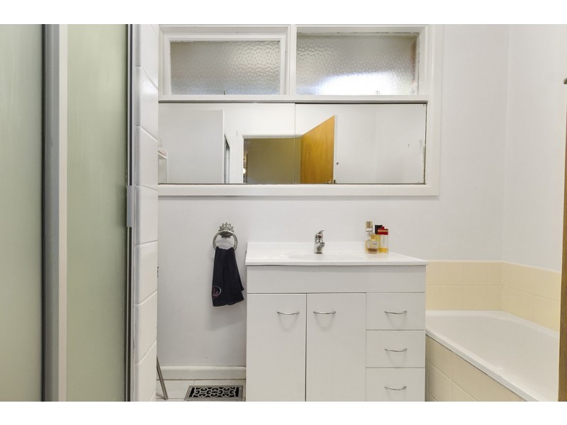 16 Strabane Avenue, Mont Albert North VIC 3129