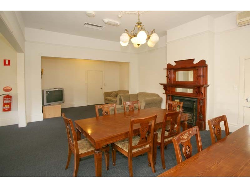 32-34 Kangerong Rd, Box Hill VIC 3128