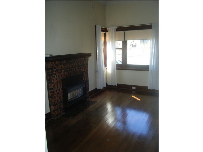 7 Bruce St, Box Hill VIC 3128