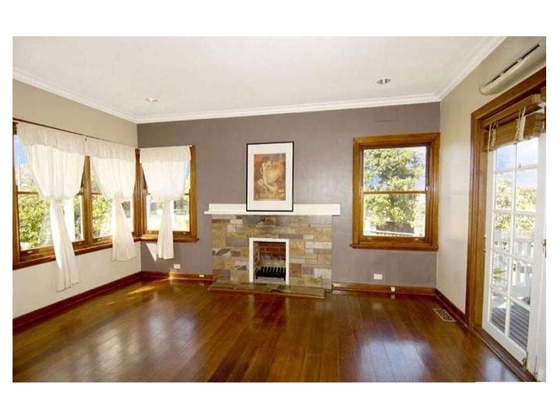 925 Station St, Box Hill North VIC 3129