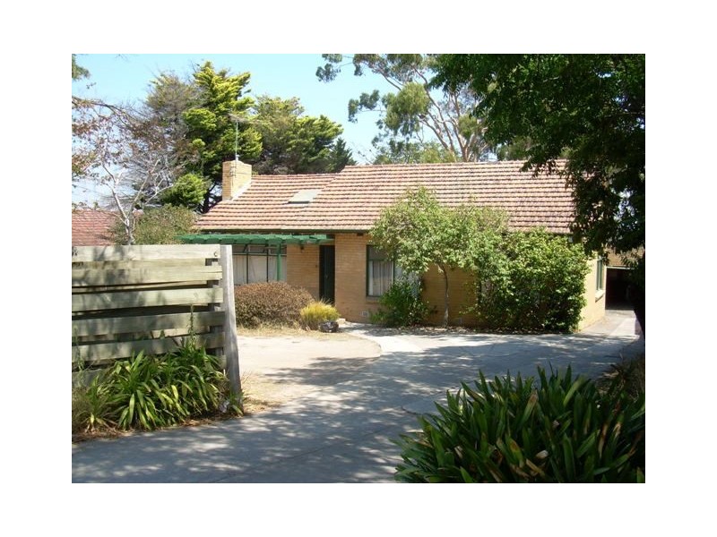 648 Warrigal Rd, Malvern East VIC 3145