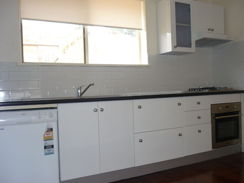 3/2 Allison Rd, Box Hill North VIC 3129