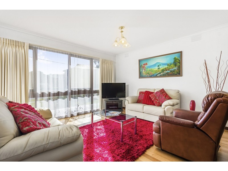 6 Cloverdale Close, Burwood East VIC 3151