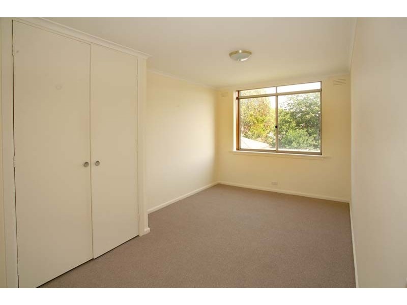 9/5 James St, Box Hill VIC 3128