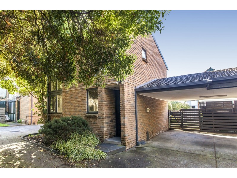 2/69 Albion Road, Box Hill VIC 3128
