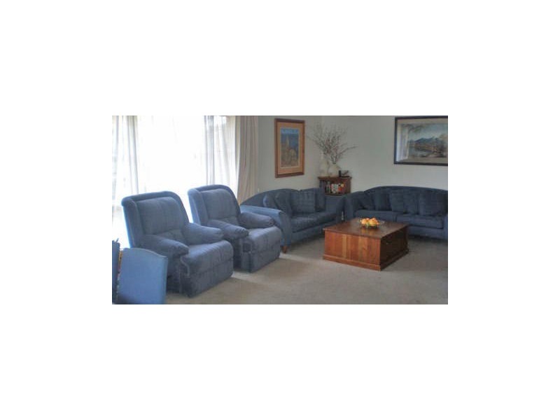 13 Evans St, Chadstone VIC 3148