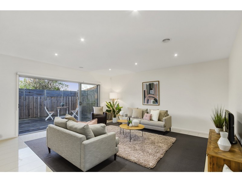 2/37 Katrina Street, Blackburn North VIC 3130