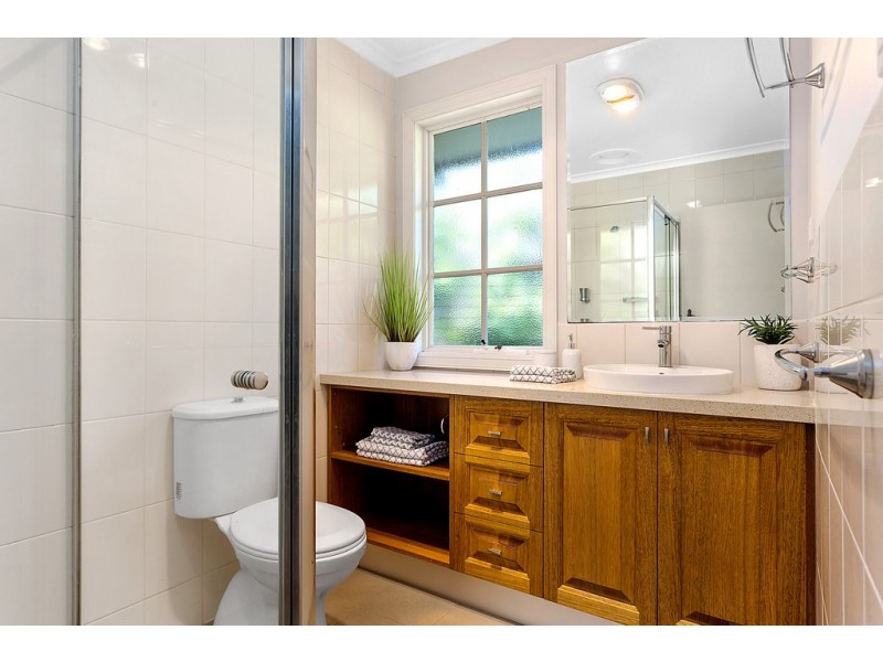 1/17 Kingsley Crescent, Mont Albert VIC 3127