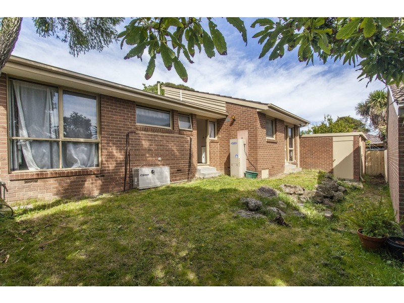 11/26 Jonathan Avenue, Burwood East VIC 3151