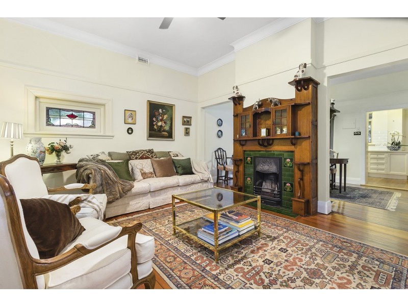 13 Kangerong Road, Box Hill VIC 3128