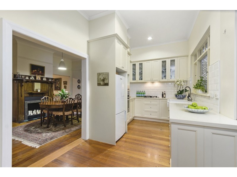 13 Kangerong Road, Box Hill VIC 3128