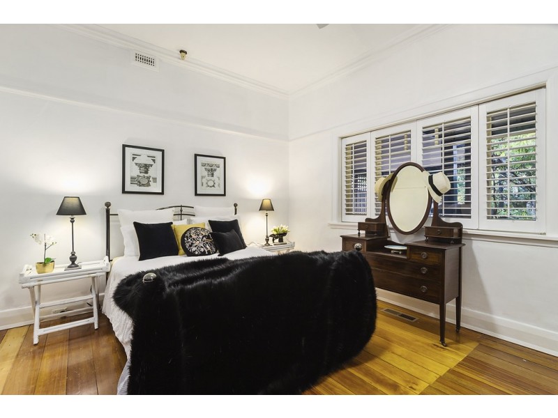 13 Kangerong Road, Box Hill VIC 3128