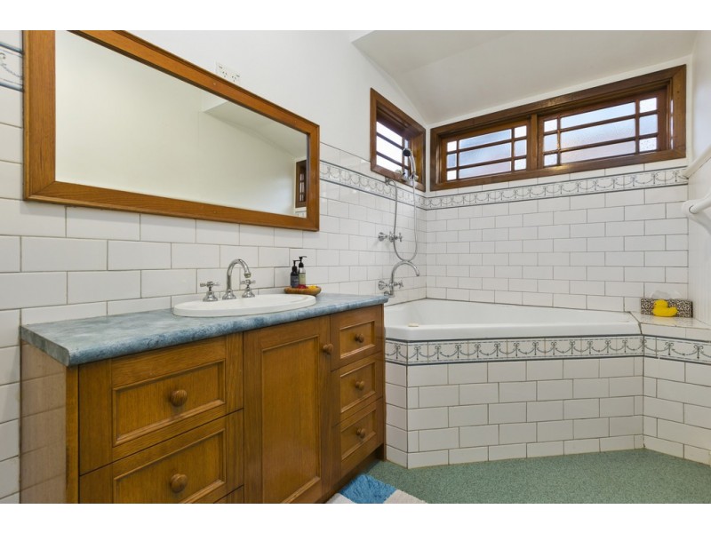 8 Evan Street, Box Hill North VIC 3129