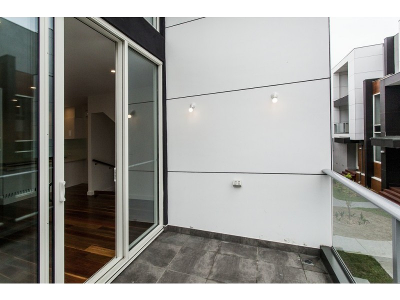 1/7 Hay Street, Box Hill South VIC 3128