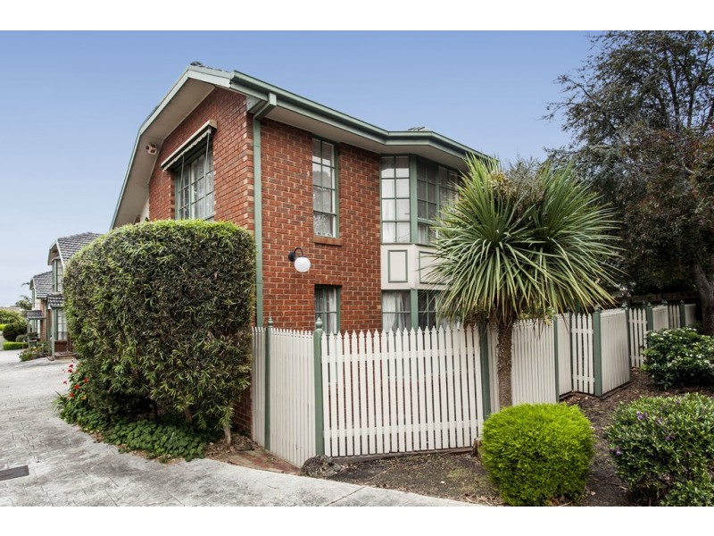 1/8 Renown Street, Burwood VIC 3125