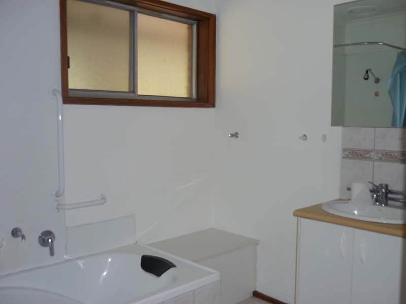 112 Lomond Avenue, Kilsyth VIC 3137