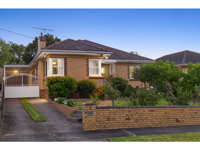 11 Eram Road, Box Hill North VIC 3129