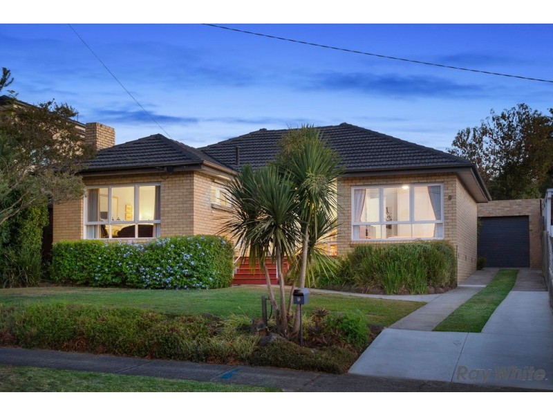 9 Eram Road, Box Hill North VIC 3129