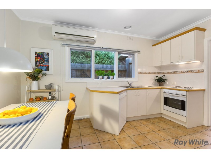 9 Eram Road, Box Hill North VIC 3129