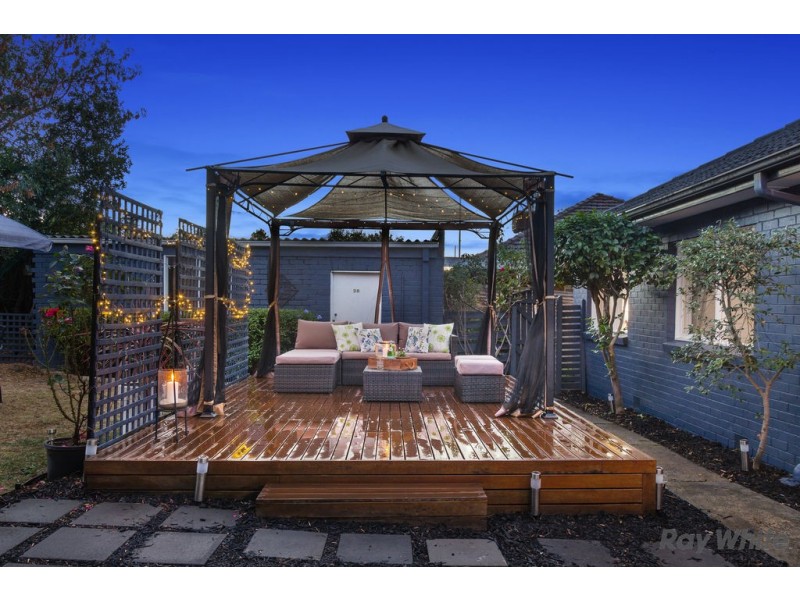 9 Eram Road, Box Hill North VIC 3129