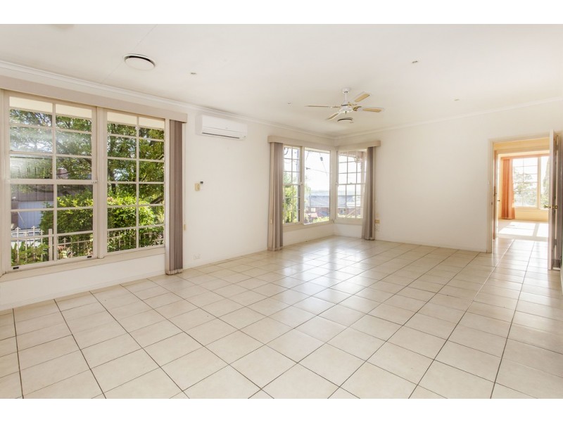 311 Gallaghers Road, Glen Waverley VIC 3150