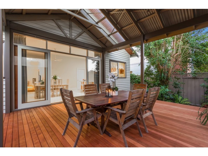 19 Latona Avenue, Preston West VIC 3072