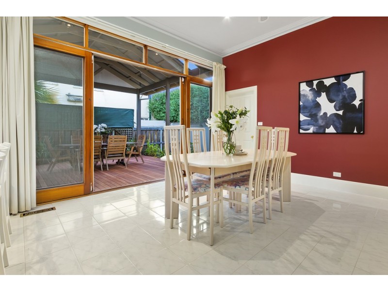 19 Latona Avenue, Preston West VIC 3072