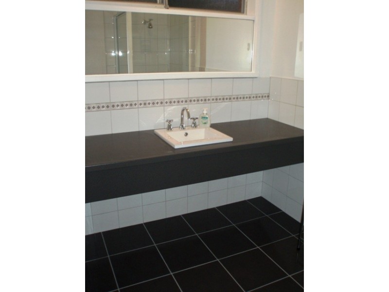 2/9 Bronte Avenue, Burwood VIC 3125