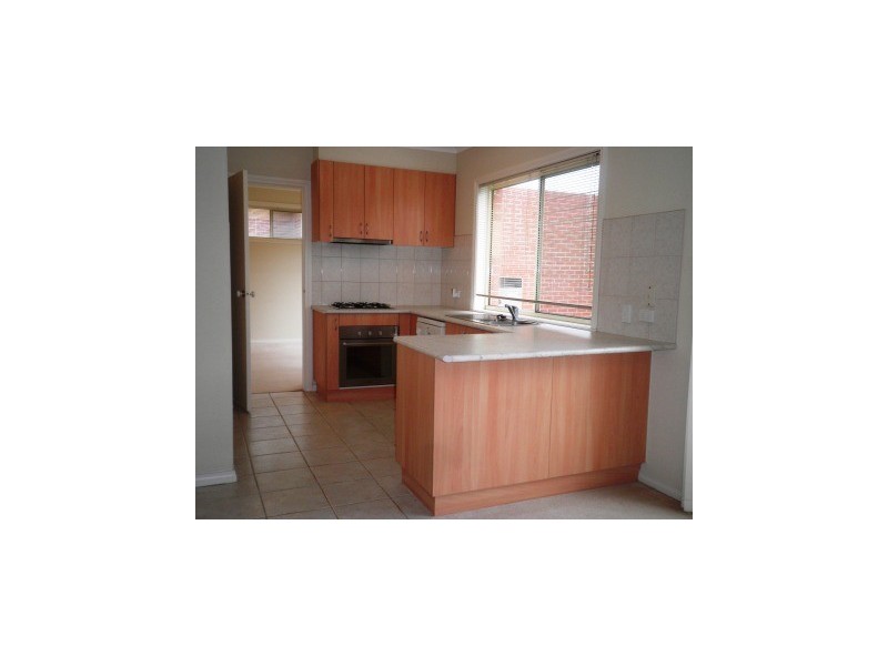 4/7 Talbet Street, Burwood VIC 3125