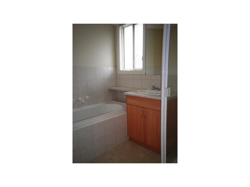 4/7 Talbet Street, Burwood VIC 3125