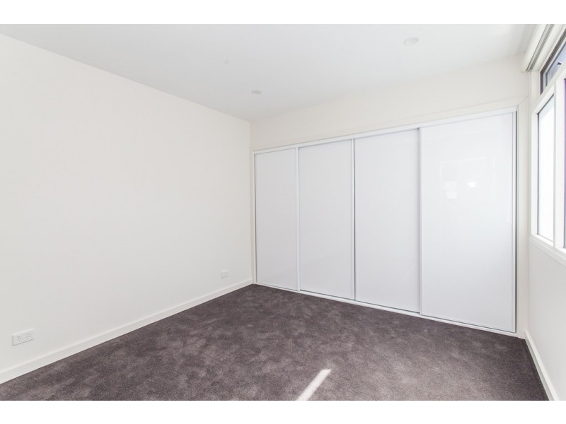 15/5 Hay Street, Box Hill South VIC 3128