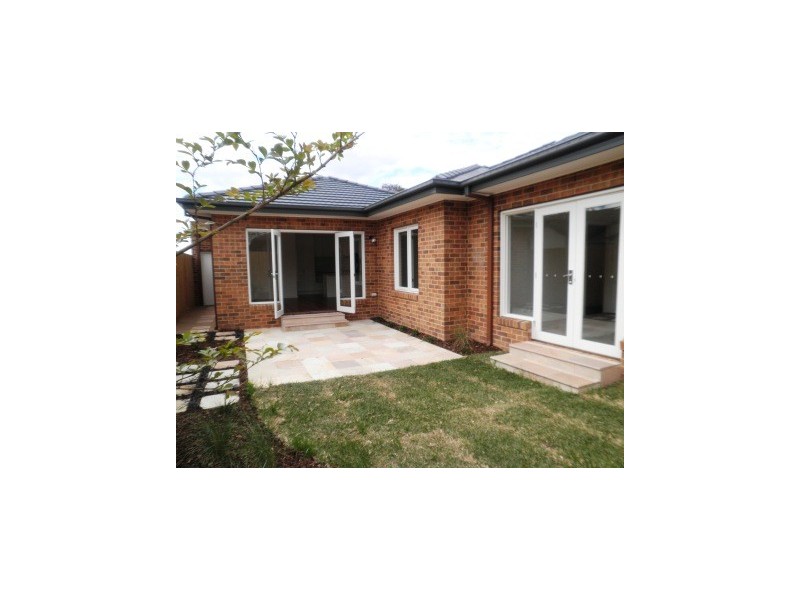 2/83 Clyde Street, Box Hill VIC 3128