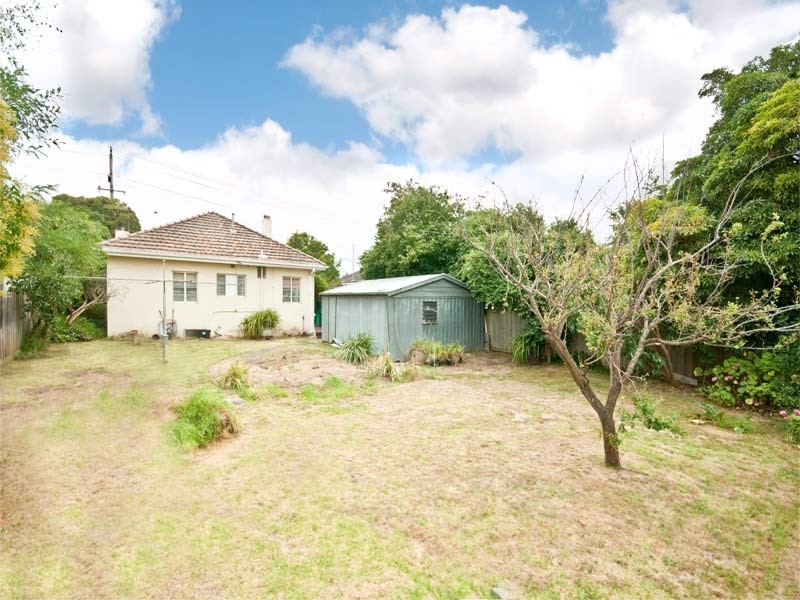 472 Middleborough Road, Blackburn VIC 3130