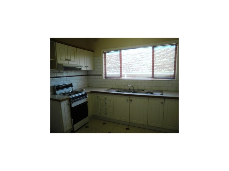 1/3 Daphne Street, Doncaster East VIC 3109