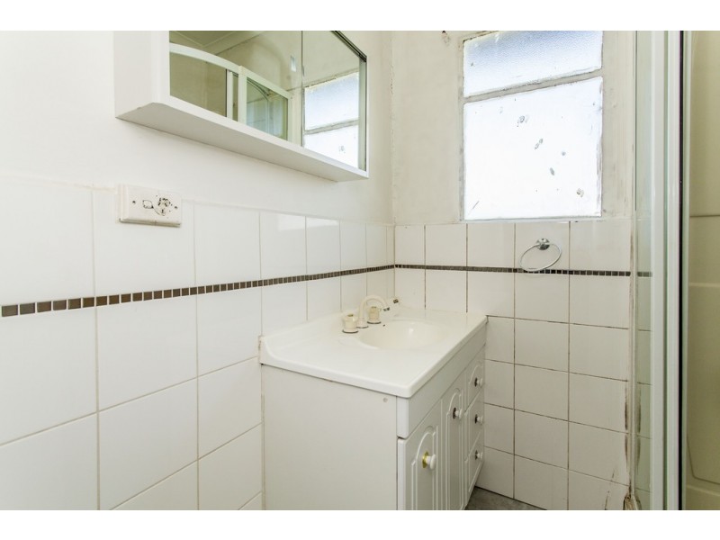 22 Brunei Crescent, Heidelberg West VIC 3081