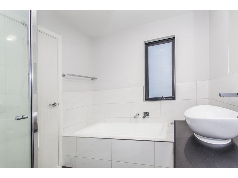369A Manningham Road, Doncaster VIC 3108