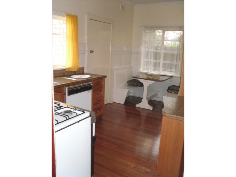 11 Strabane Avenue, Mont Albert North VIC 3129