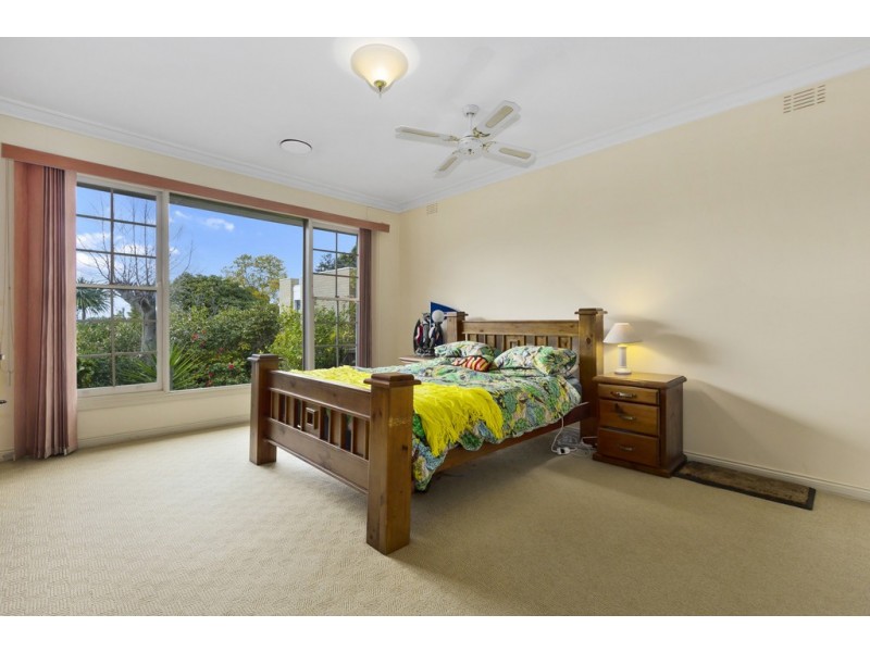 311 Gallaghers Road, Glen Waverley VIC 3150