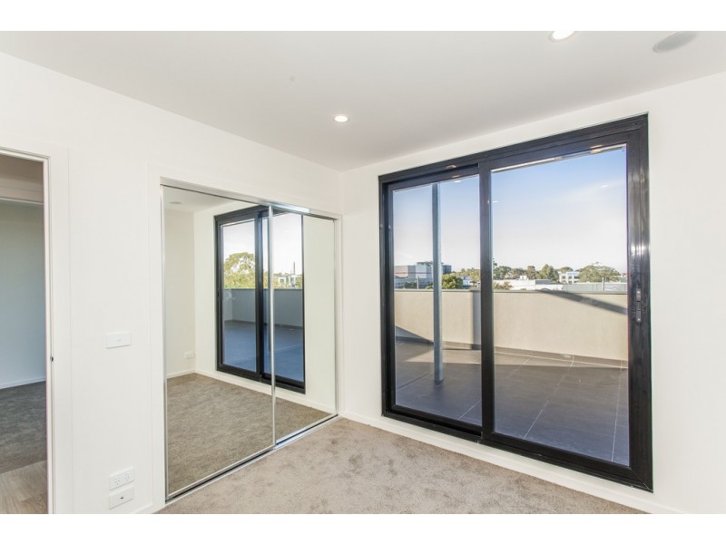 305/2-4 Churchill Street, Ringwood VIC 3134