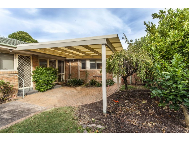 1/5 Leeds Street, Doncaster VIC 3108