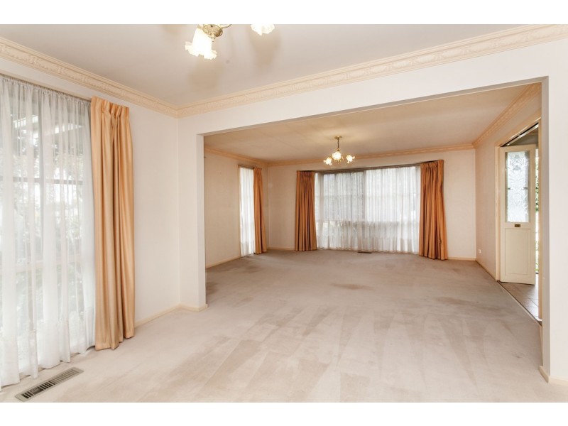 1/5 Leeds Street, Doncaster VIC 3108