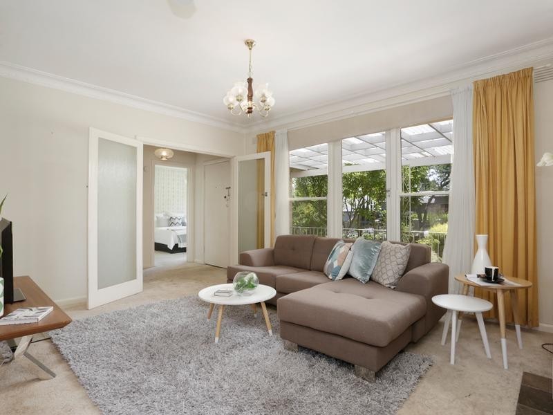 8 Rocklands Road, Ashwood VIC 3147