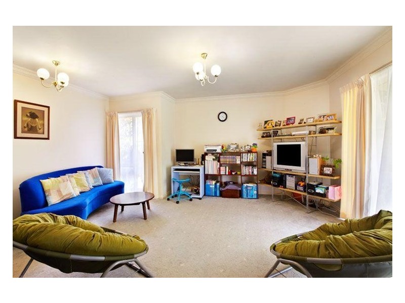 1/25 Vicki Street, Blackburn South VIC 3130