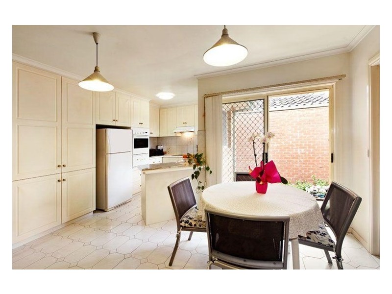 1/25 Vicki Street, Blackburn South VIC 3130